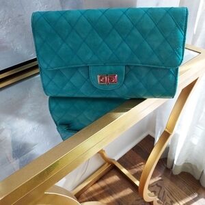 Elegant Teal Quilted Clutch